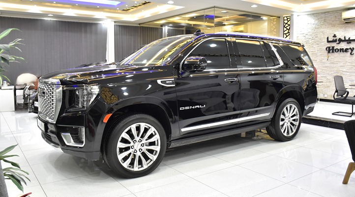 GMC Yukon Denali ( 2023 Model ) in Black Color GCC Specs