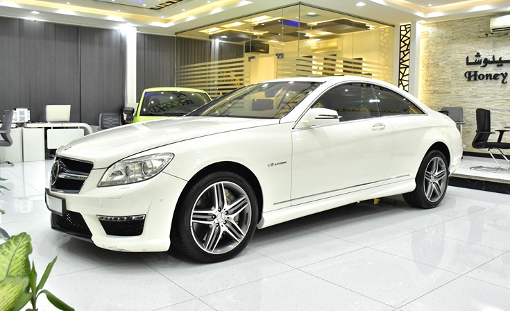 Mercedes Benz CL63 AMG ( 2011 Model ) in White Color GCC Specs