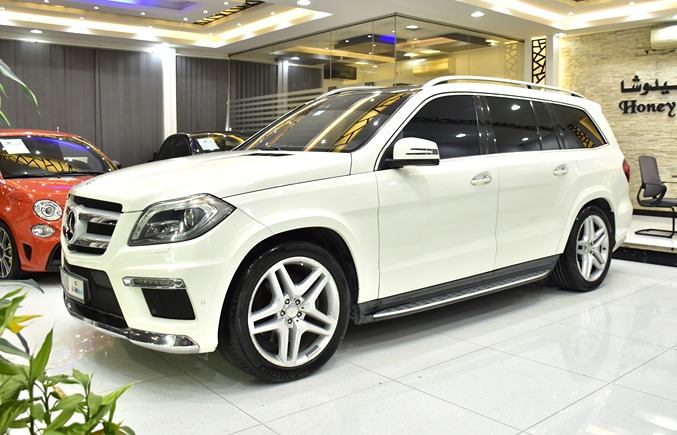 Mercedes Benz GL500 4Matic ( 2013 Model ) in White Color GCC Specs