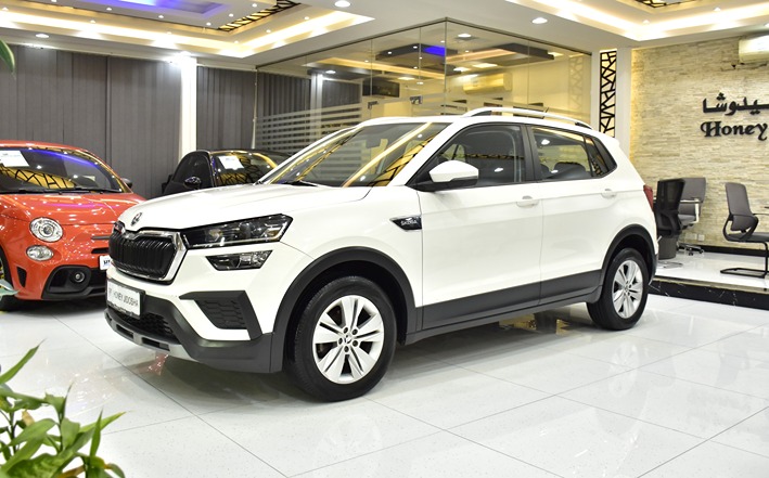 Skoda Kushaq ( 2023 Model ) in White Color GCC Specs