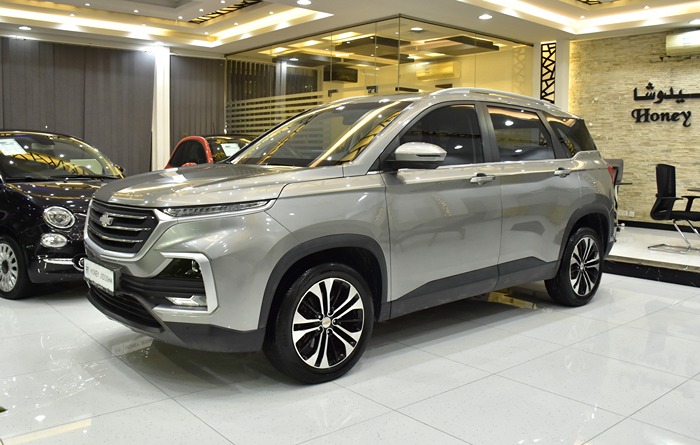 Chevrolet Captiva Premier ( 2023 Model ) in Grey Color GCC Specs