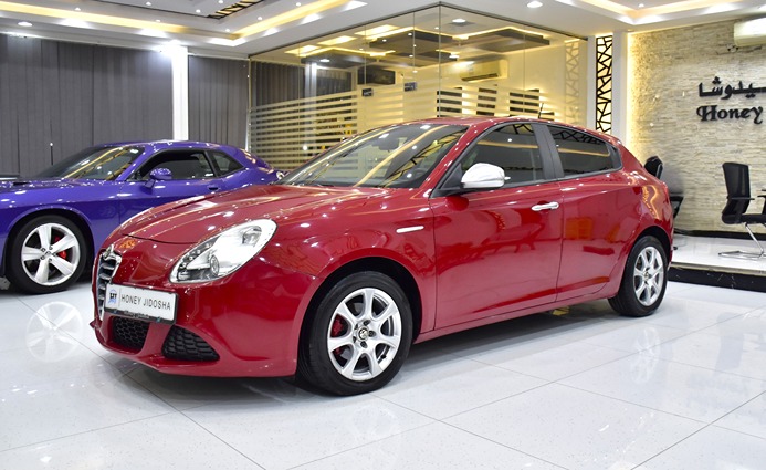 Alfa Romeo Giulietta ( 2013 Model ) in Red Color Japanese Specs