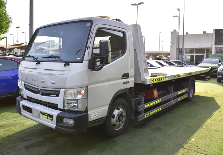 Mitsubishi Canter Fuso ( 2021 Model ) in White Color GCC Specs