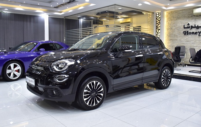 Fiat 500x ( 2023 Model ) in Black Color GCC Specs
