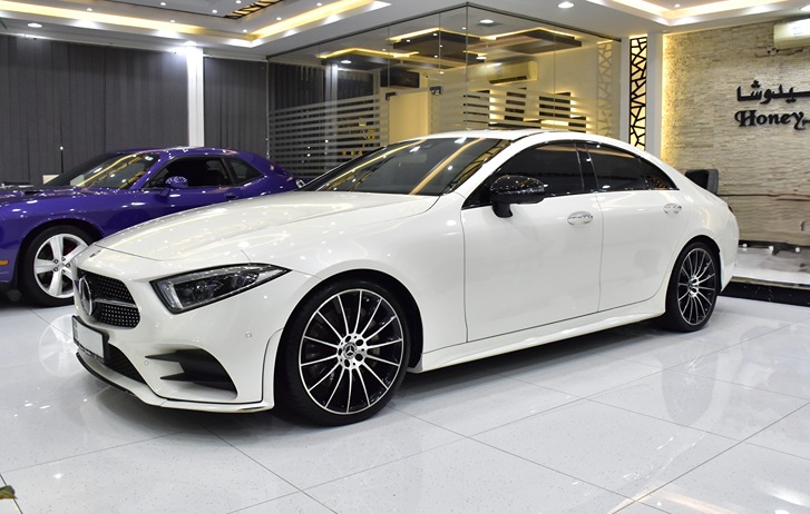 Mercedes CLS350 ( 2019 Model ) in White Color GCC Specs