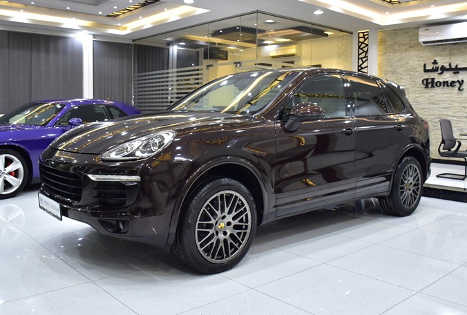 Porsche Cayenne ( 2018 Model ) in Brown Color American Specs