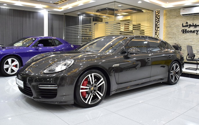 Porsche Panamera GTS ( 2014 Model ) in Brown Color GCC Specs