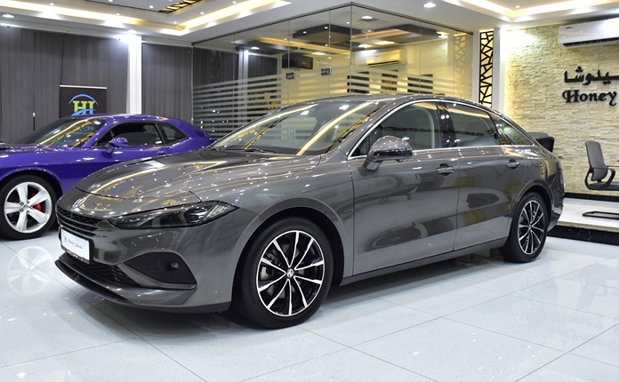 MG 8 D7 Hybrid ( 2023 Model ) in Grey Color Chinese Specs