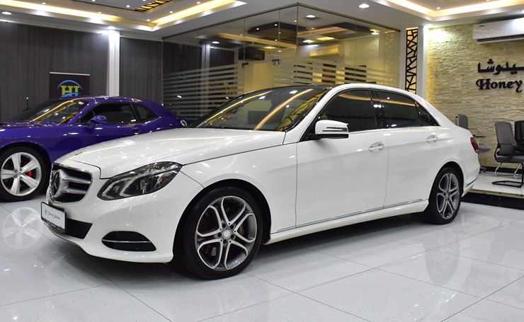 Mercedes Benz E400 Hybrid ( 2014 Model ) in White Color Japanese Specs