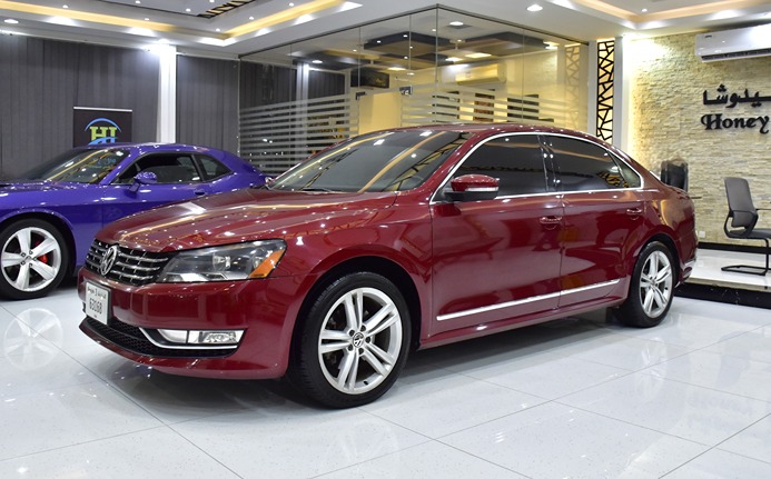 Volkswagen Passat ( 2016 Model ) in Red Color GCC Specs